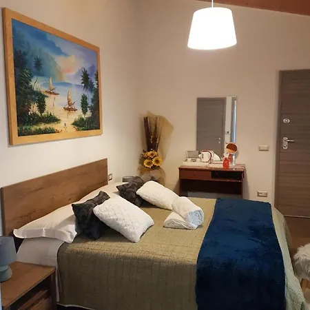 Mazzi House Garden Гостевой дом *