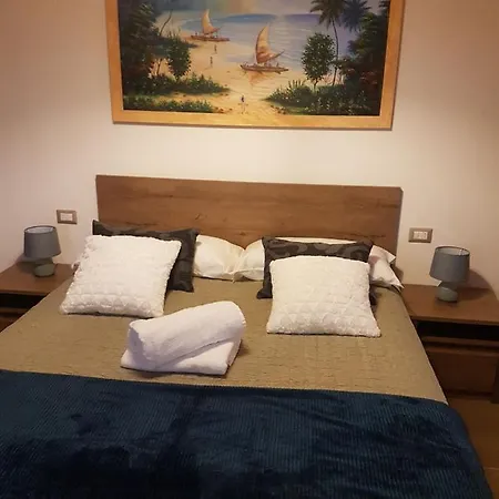 Mazzi House Garden Гостевой дом